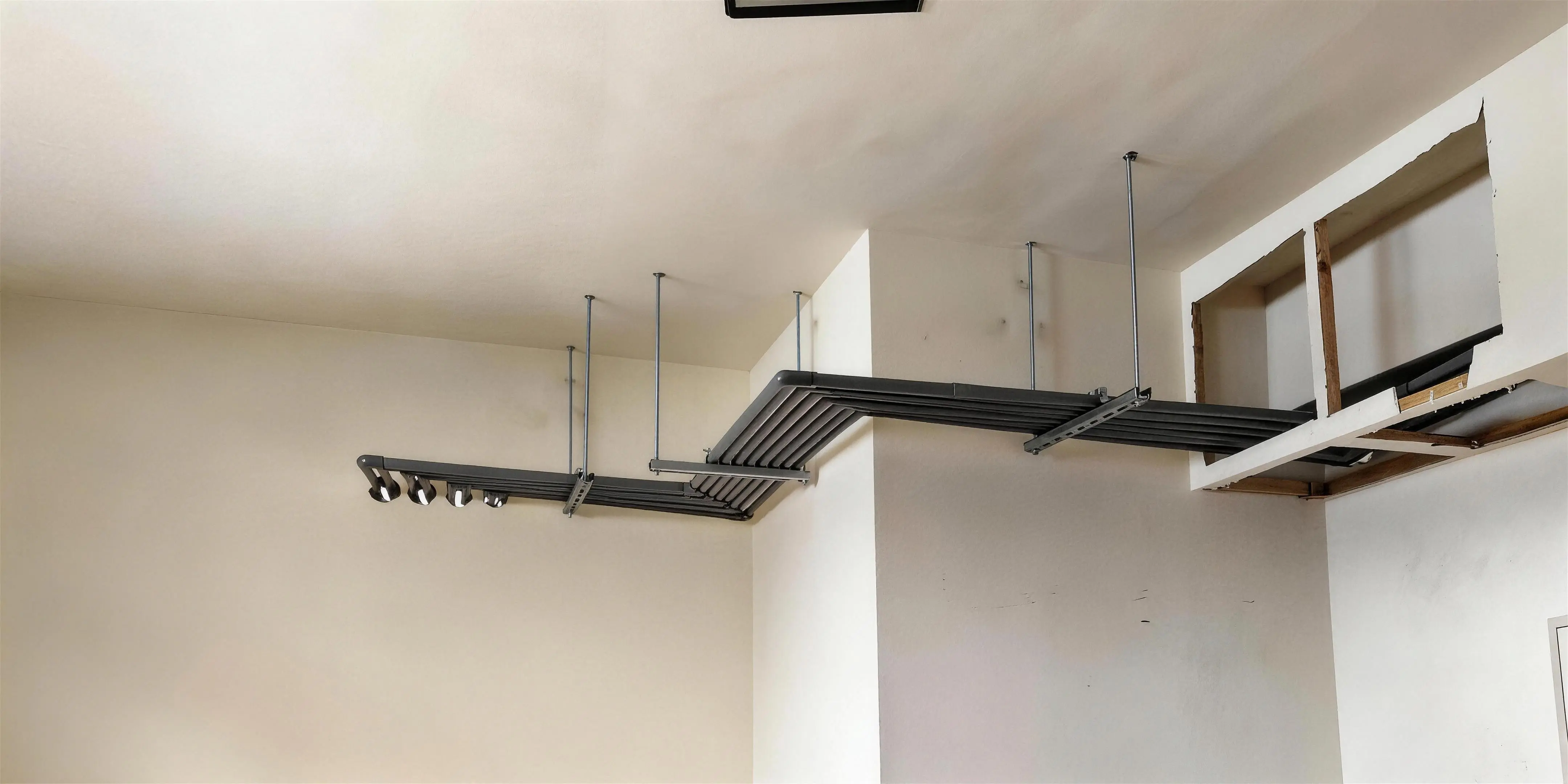 室內配管工程 天花板管線排列